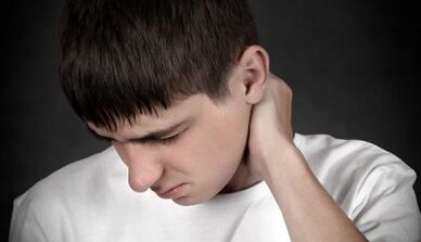 Как се проявява цервикалната остеохондроза при мъжете